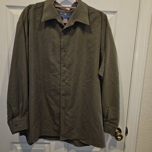 Mens silky shirt in a light olive green or sage color size XXL size 18 34/35